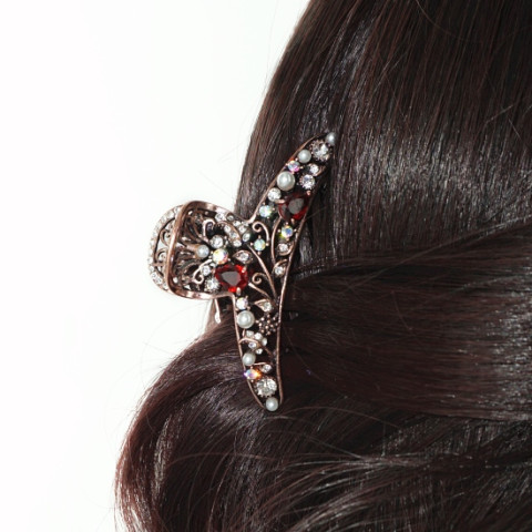 Vintage Inspired Cubiczirconia Hair Jaw. Vintage Inspired Cubiczirconia Hair Jaw.
