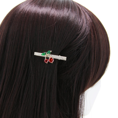 Cubiczirconia Rhinestone Cherry Pinch Clip Cubiczirconia Rhinestone Cherry Pinch Clip