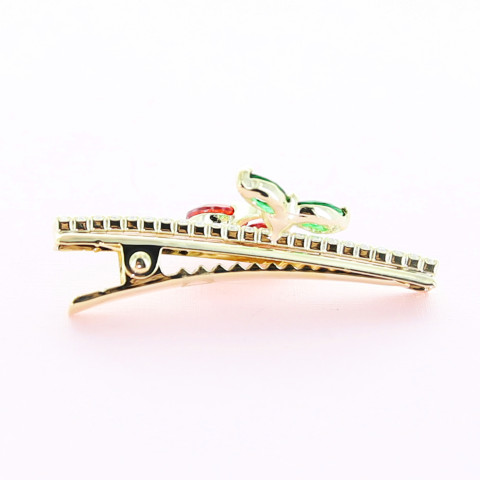 Cubiczirconia Rhinestone Cherry Pinch Clip Cubiczirconia Rhinestone Cherry Pinch Clip