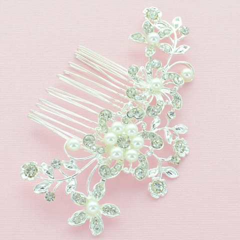 Crystal Flowers & Pearl Hair Comb Crystal Flowers & Pearl Hair Comb
