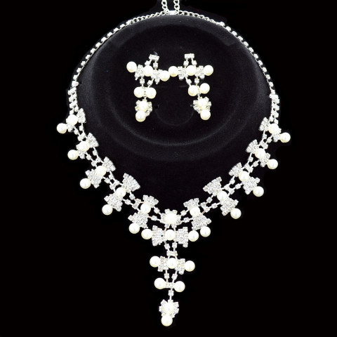 Rhinestone & Faux Pearl Evening Necklace Set Rhinestone & Faux Pearl Evening Necklace Set